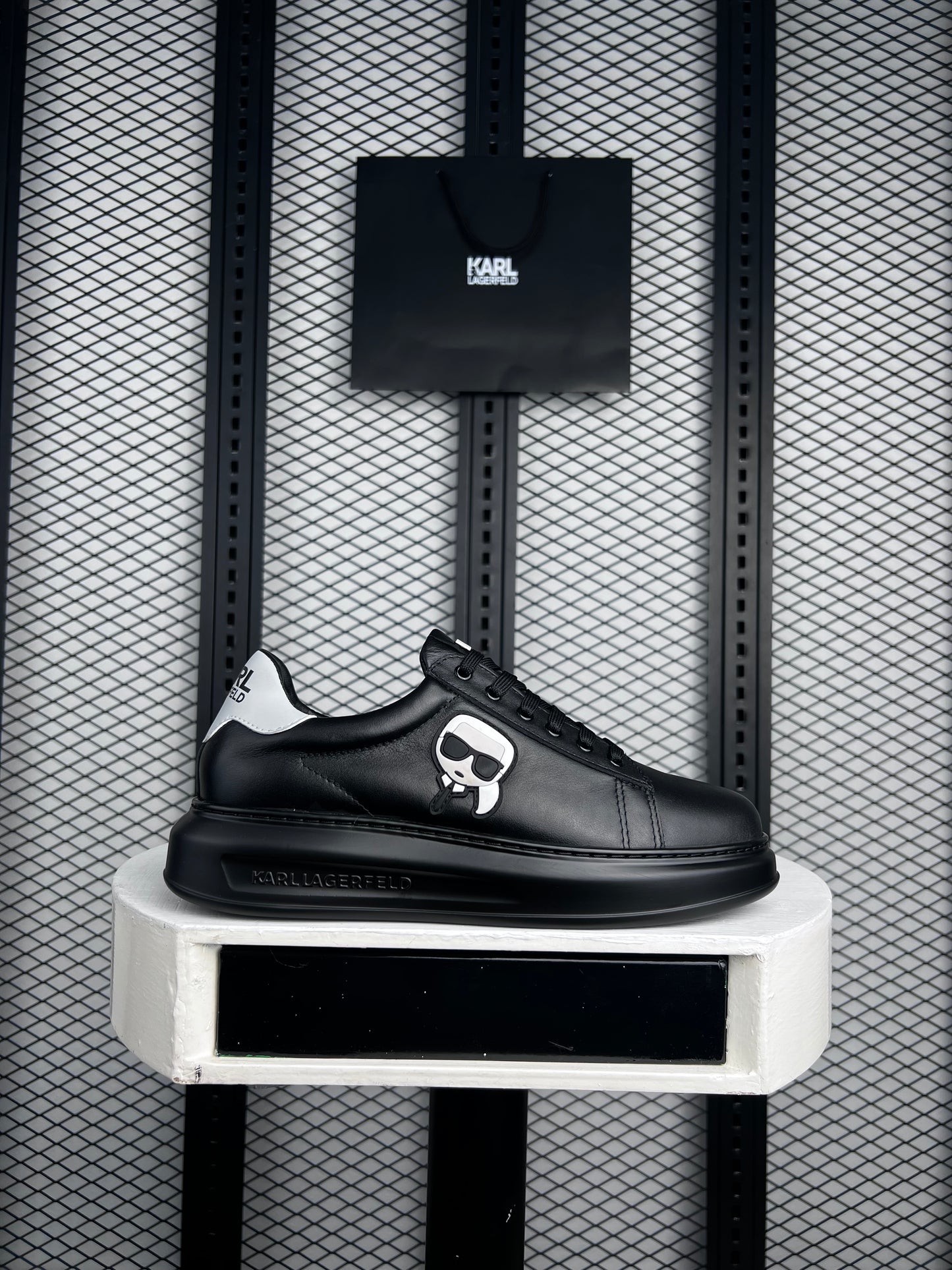 Men's luxury shoes