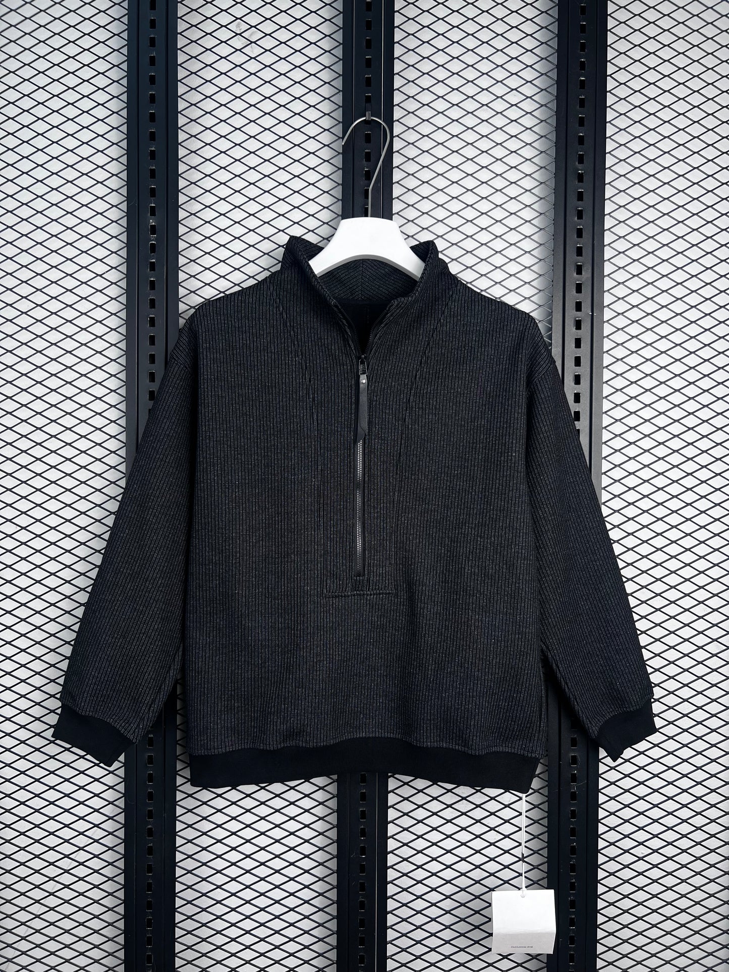 Men’s quarter zip knit shirt