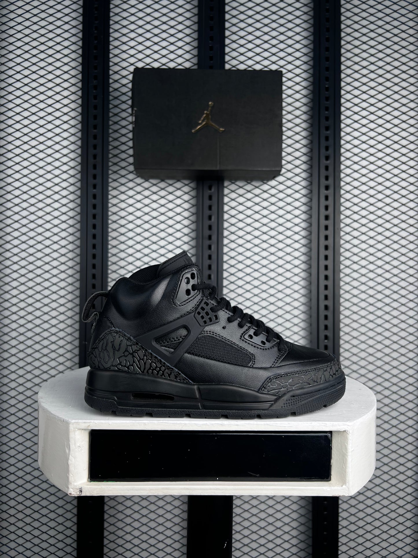 New edition sneaker