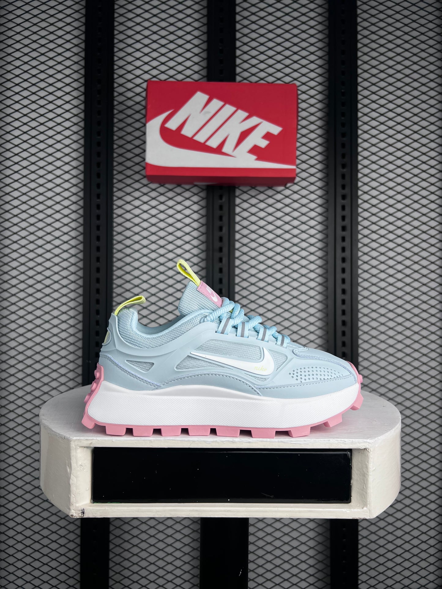Special Edition sneaker