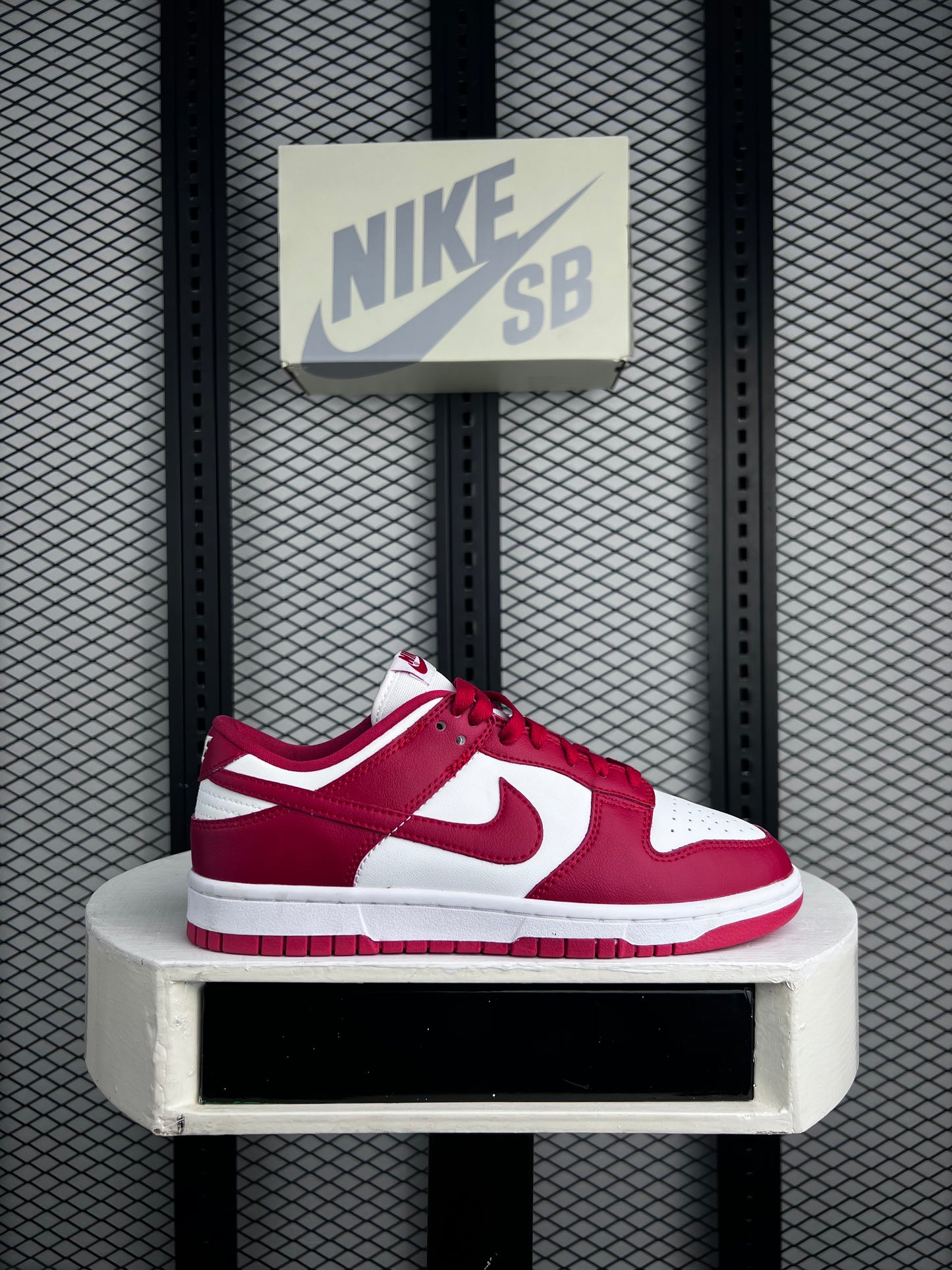 SB Special Edition Sneaker