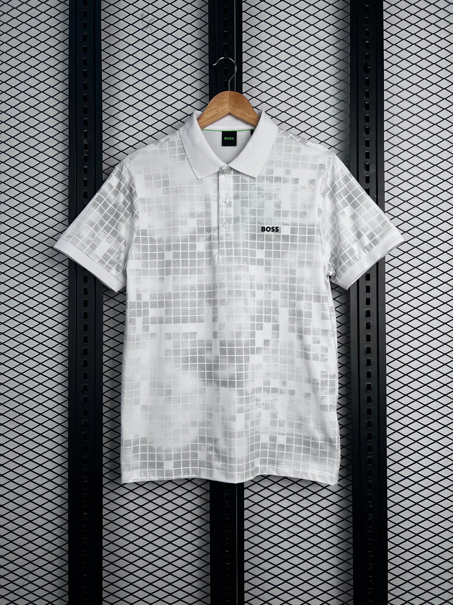 Men’s branded golf t-shirt