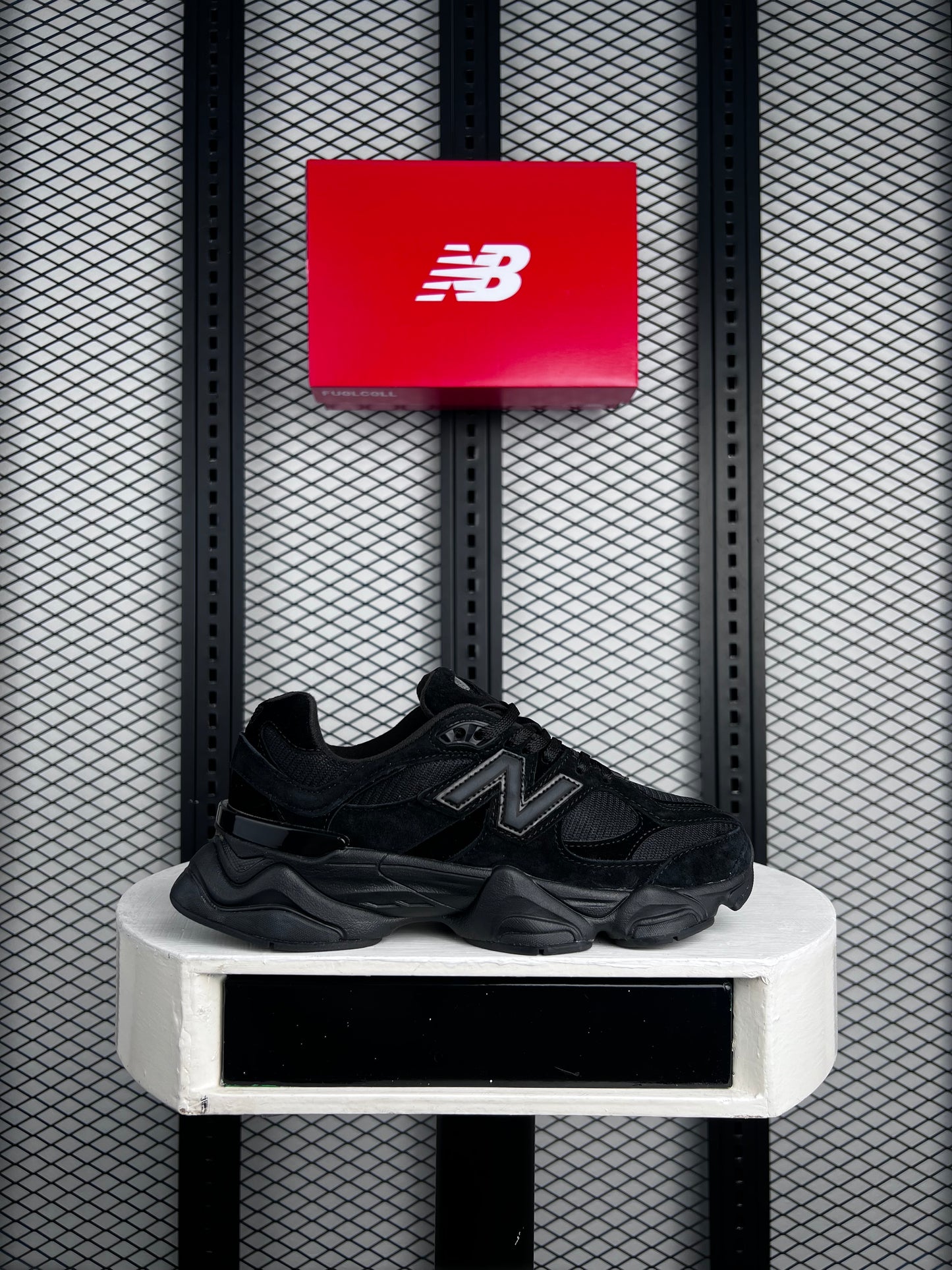 Special edition sneaker