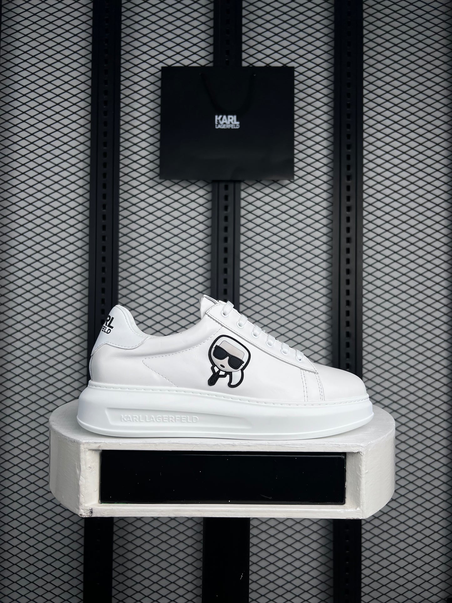 Men's luxury shoes