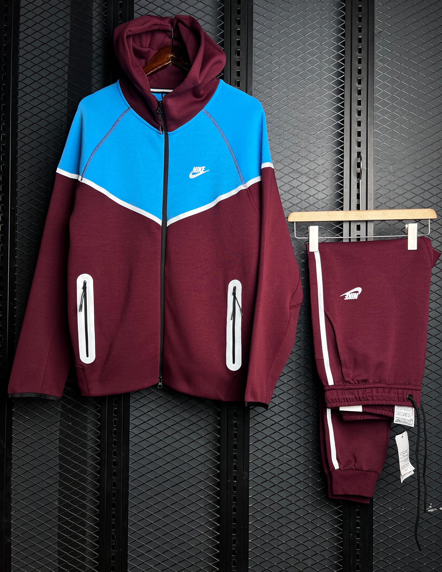 T-F tracksuit Windrunner