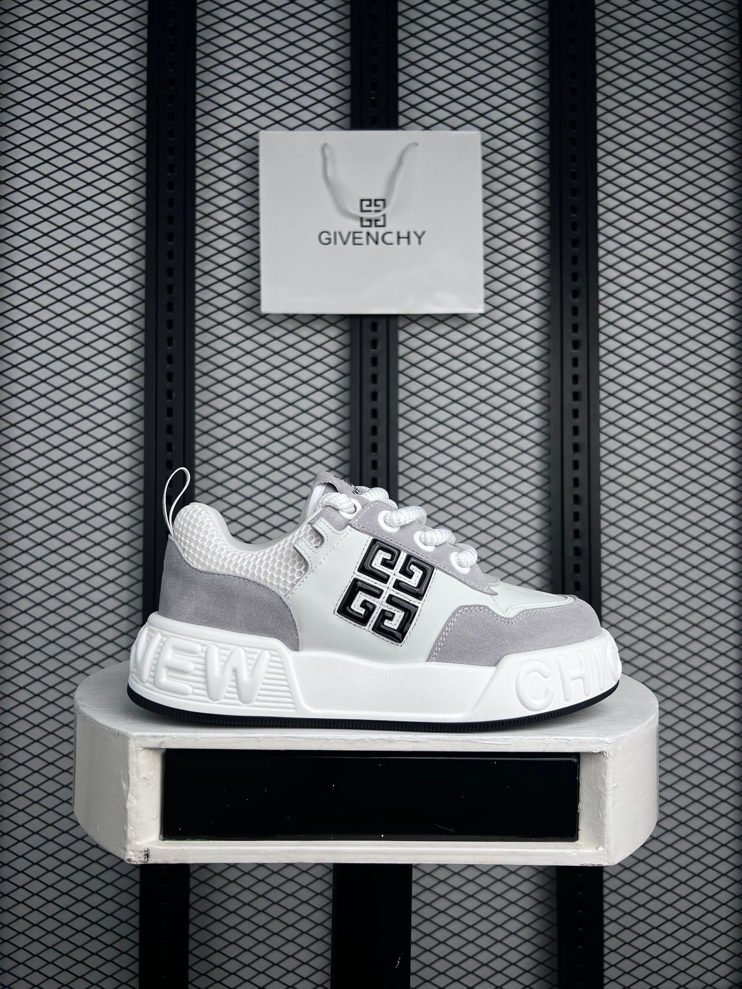 Men's special edition sneaker