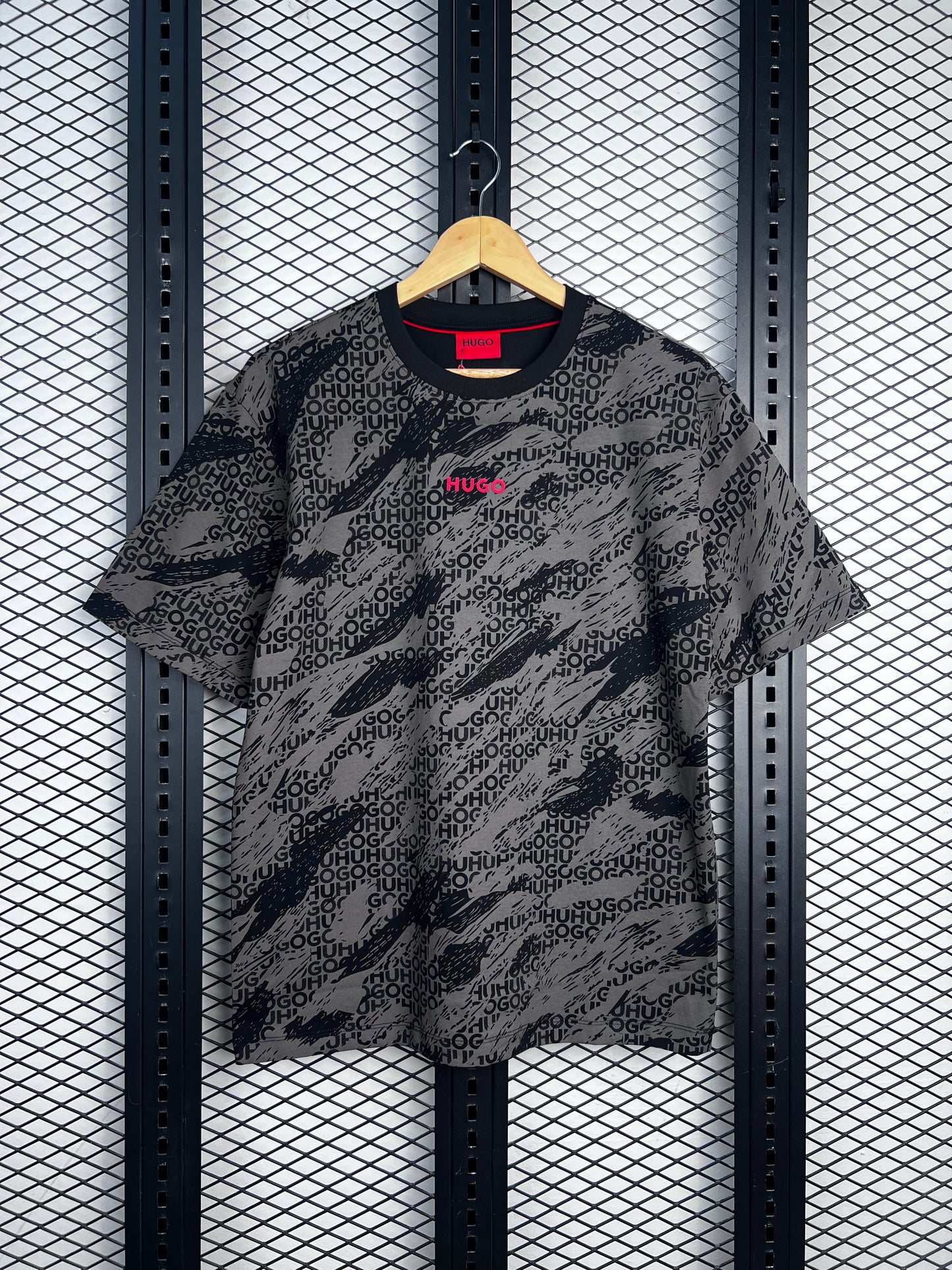 Men’s branded t-shirt