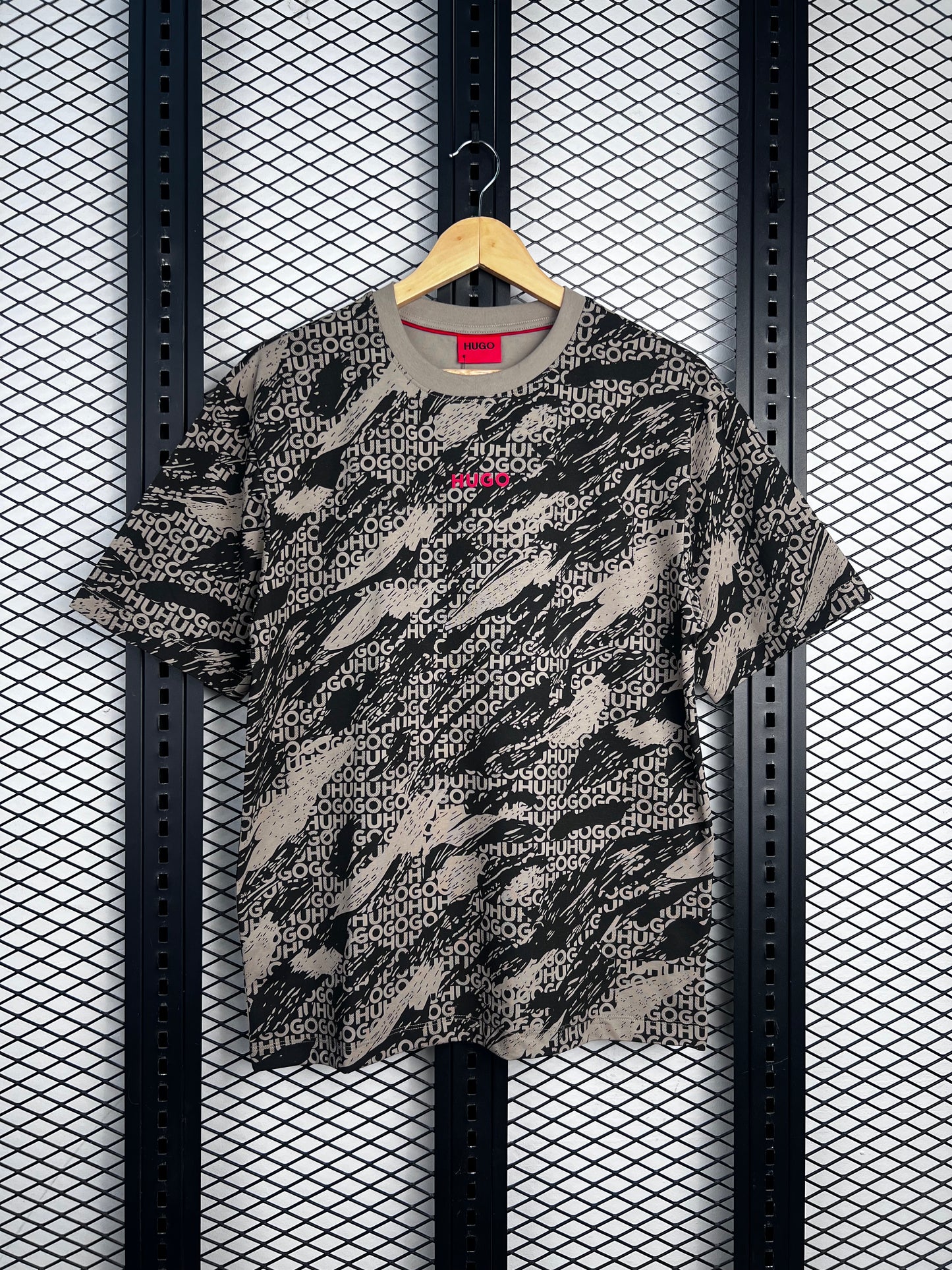 Men’s branded t-shirt