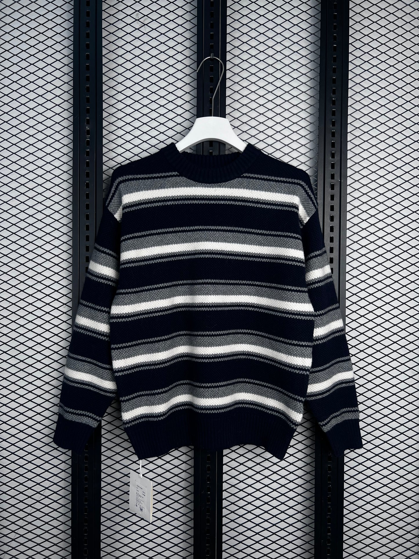 Striped lifestyle jersey