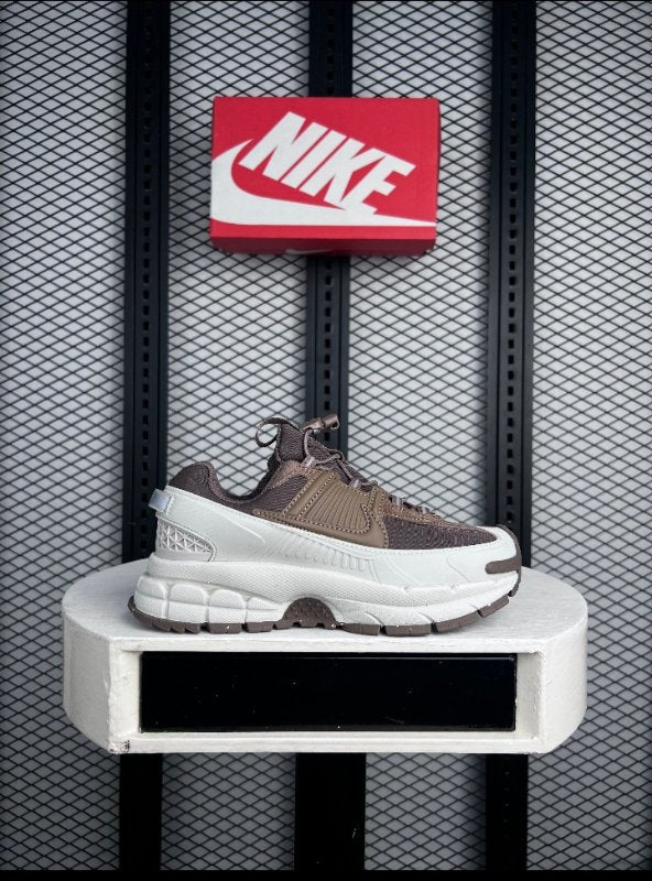 Sneaker Roam Brown