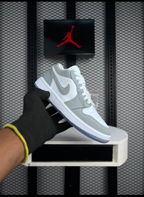 Low-top sneaker Wolf Grey