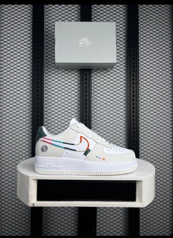 Sneaker SE All Petals