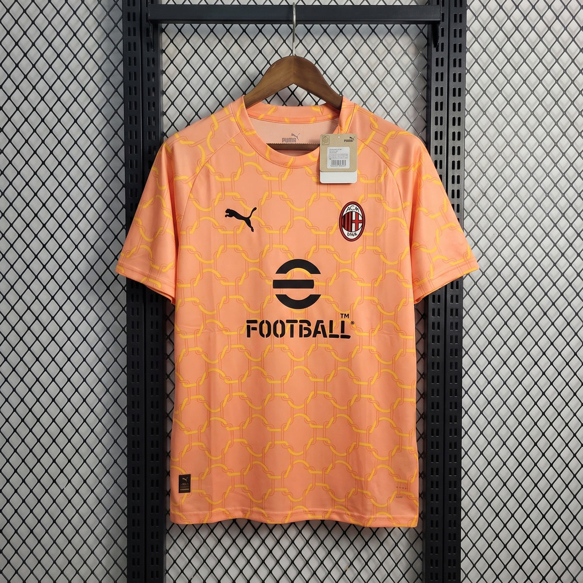 Matte lightweight football jersey in peach with chain print