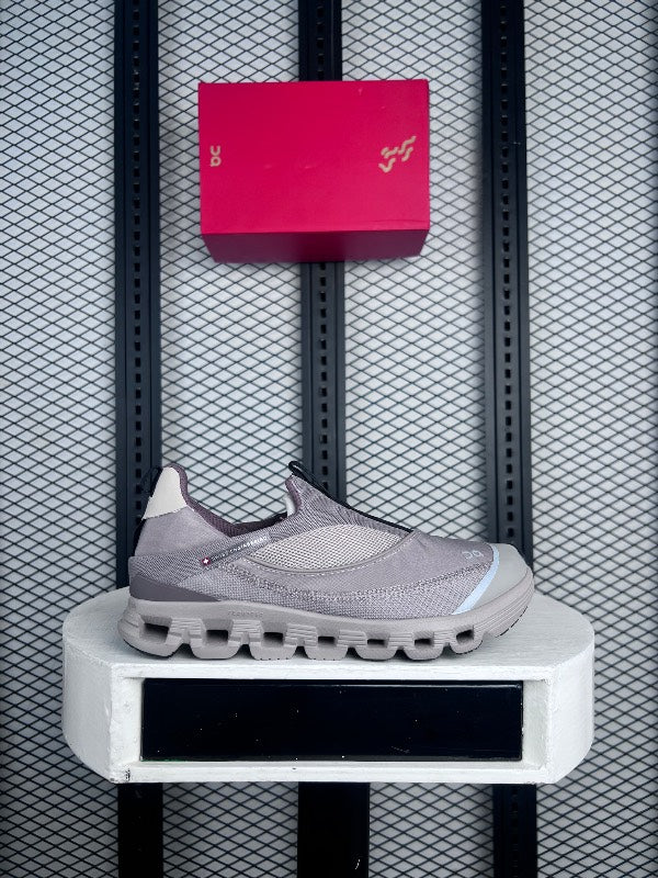 Curved mesh-panel slip-on runner in dusty grey