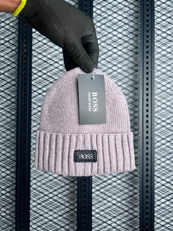 Marl-knit ribbed beanie with leather patch !