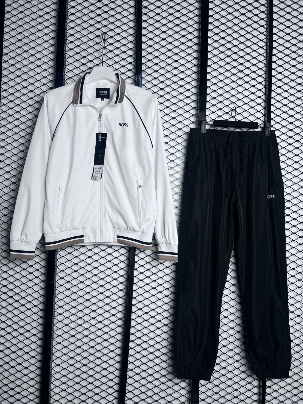 Tracksuit Q5303 black white