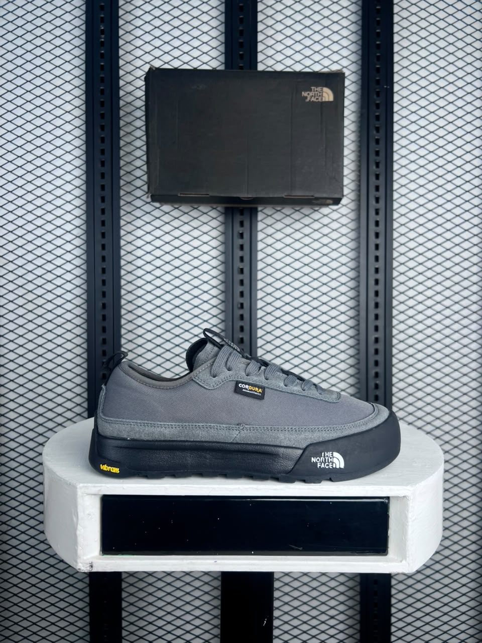 Special edition sneaker