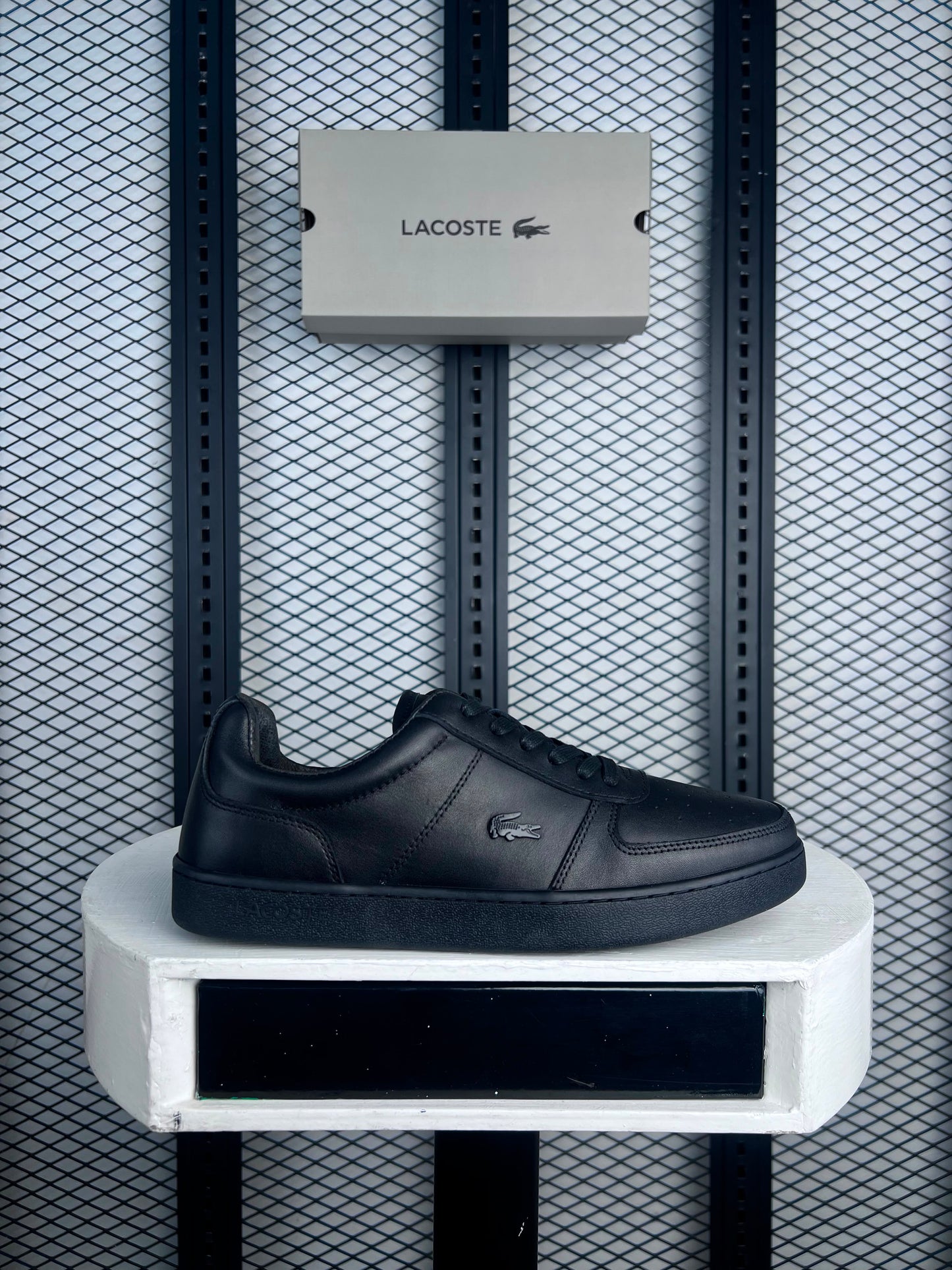 Special edition sneaker