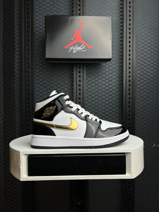 Aj 1 Mid Panted Black/White Gold
