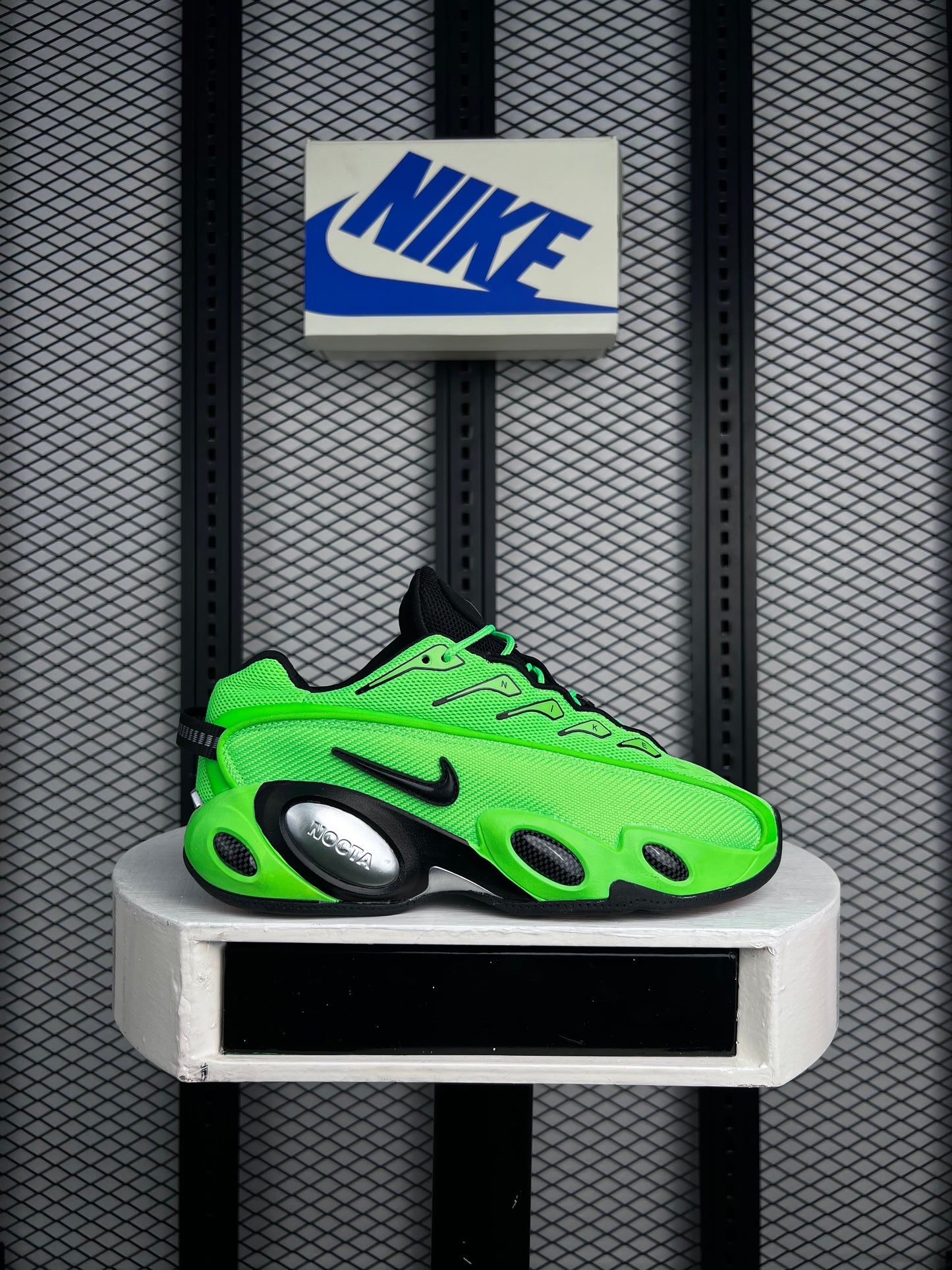 Special Edition Sneaker