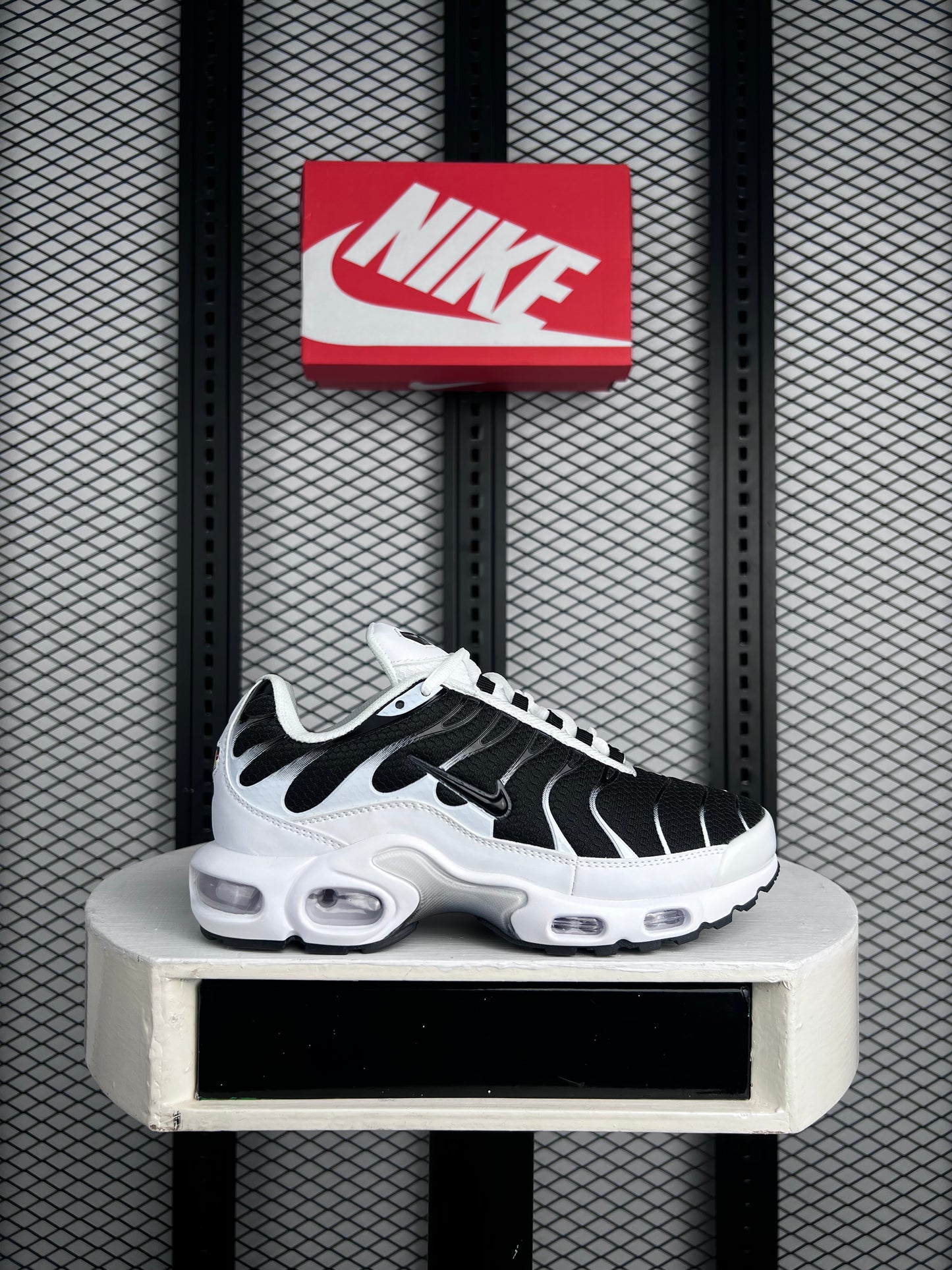 New edition sneaker