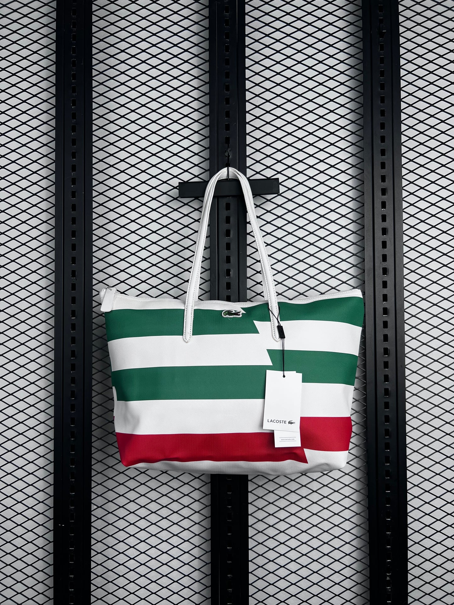 LADIES HANDBAG
