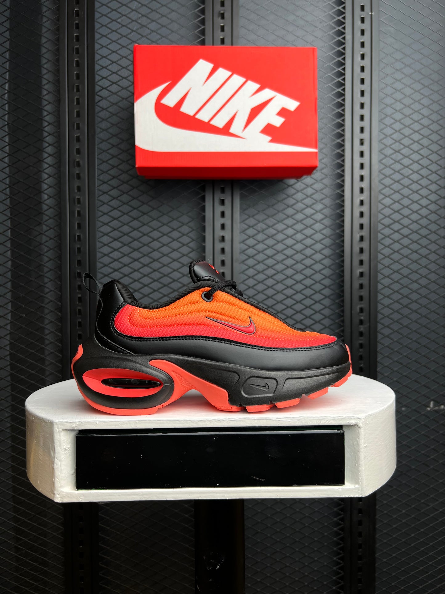 Air M Portal New Edition Sneakers