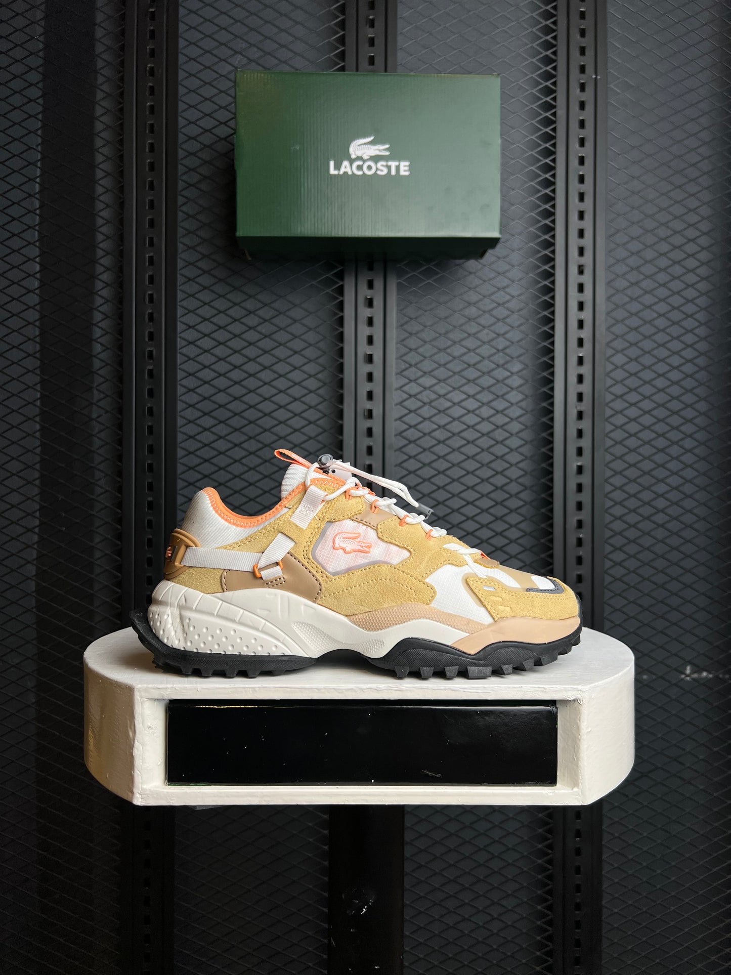 L-Guard Breaker shoes