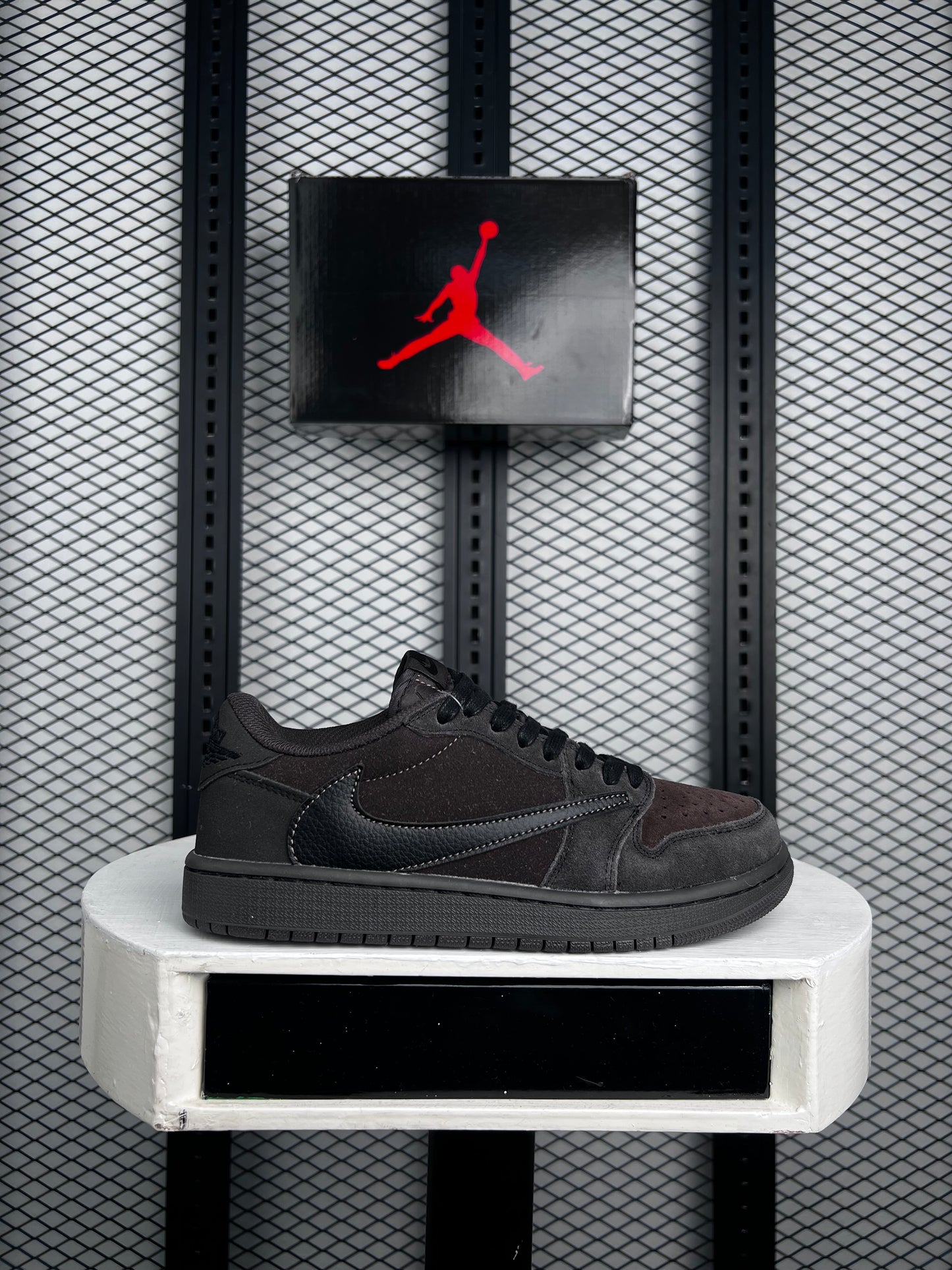 Men’s Special Edition Sneaker