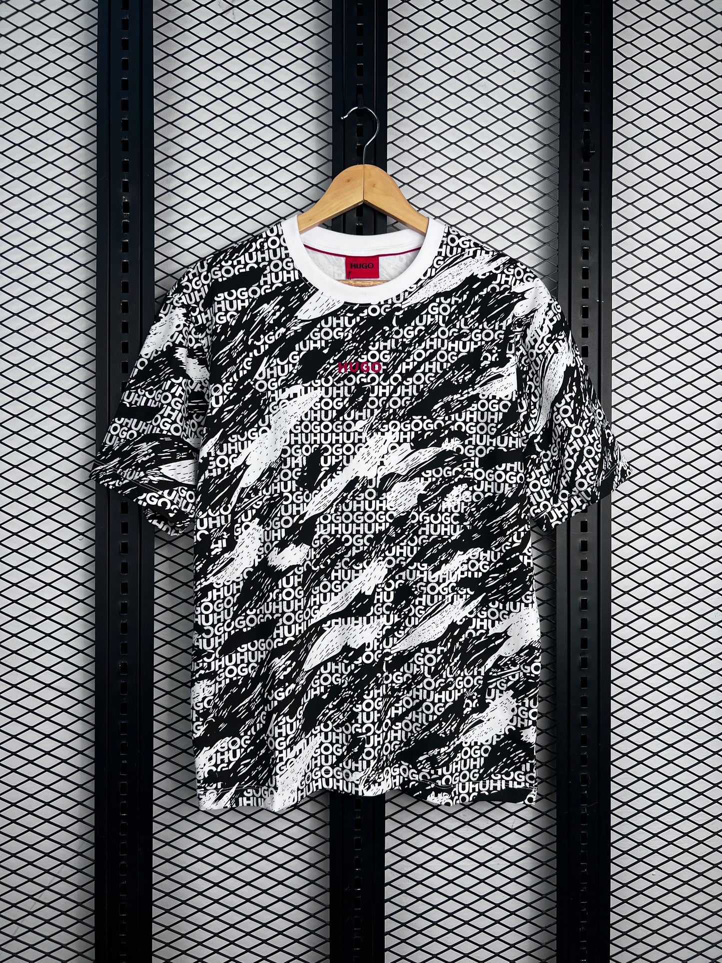 Men’s branded  t-shirt
