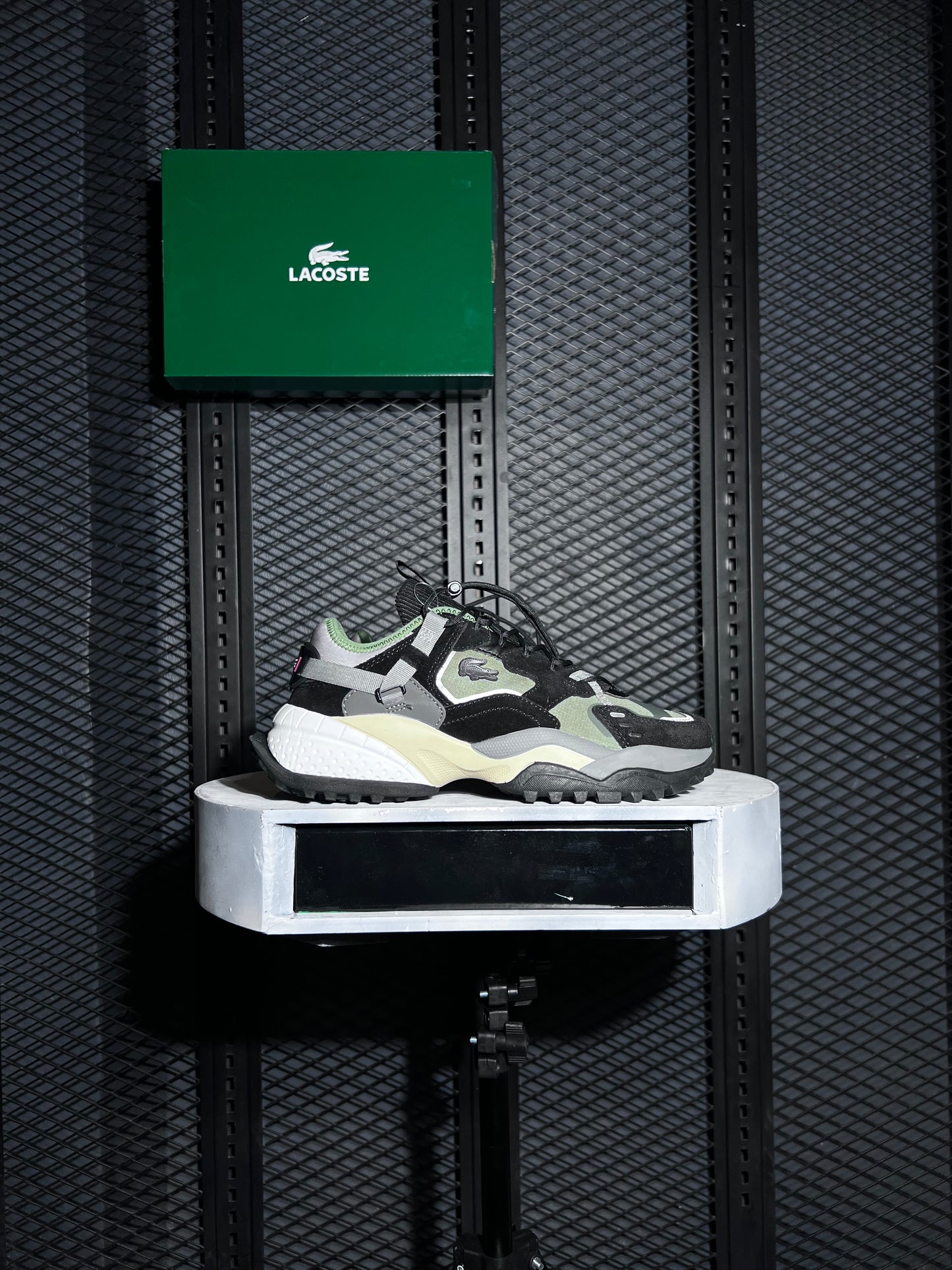 L-Guard Breaker shoes