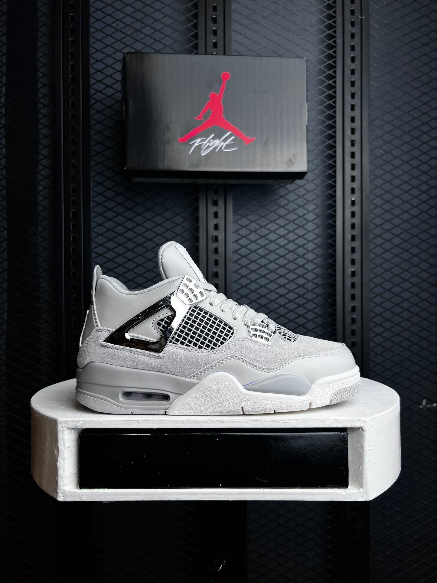 AJ4 Retro - Special Edition
