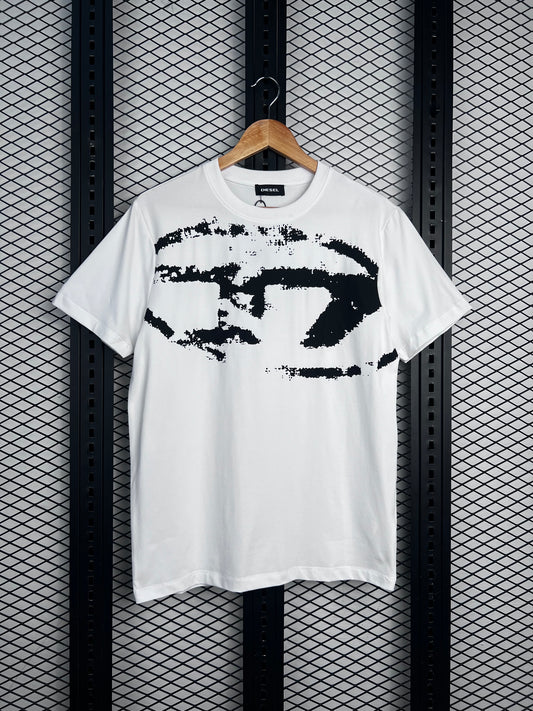 Men’s branded  t-shirt