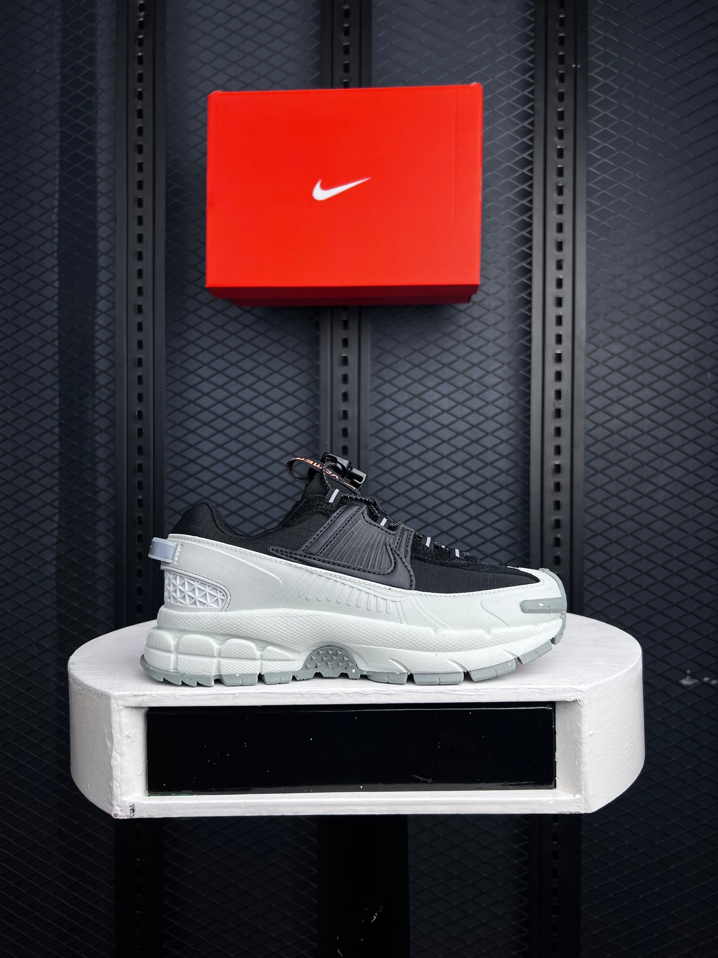 Special Edition Zoom Vomero 5