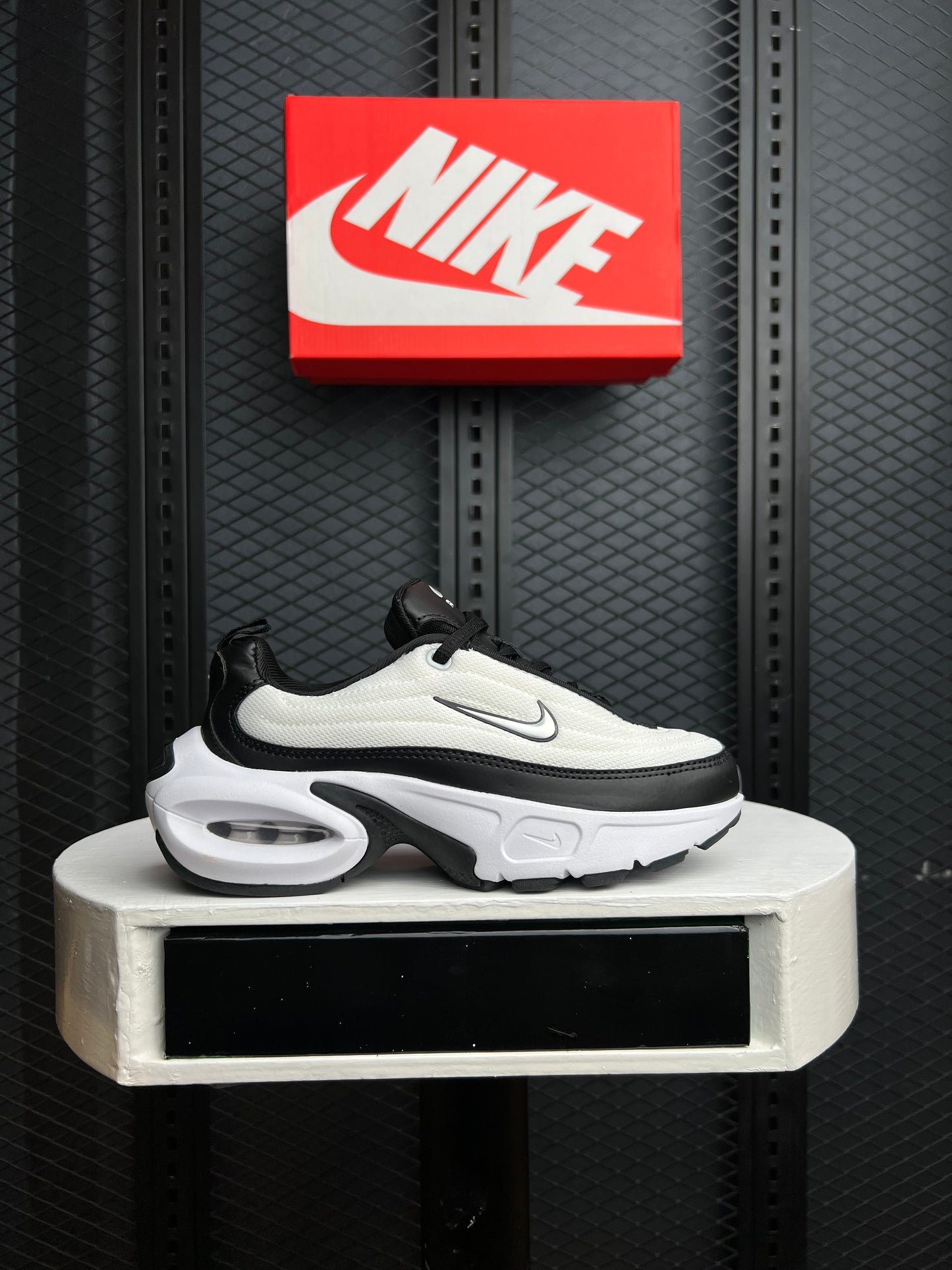 Air M Portal New Edition Sneaker’s