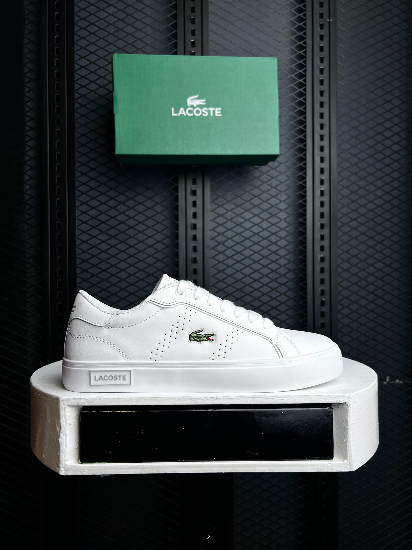 L Powercourt Sneakers