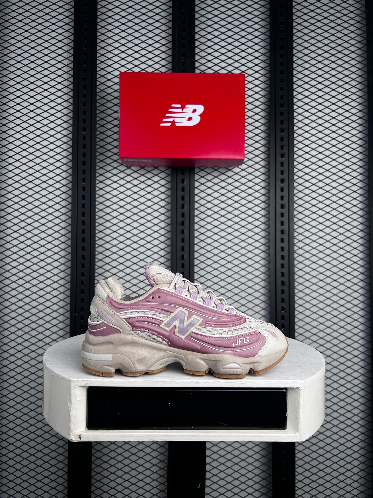 Ladies Luxury Sneaker
