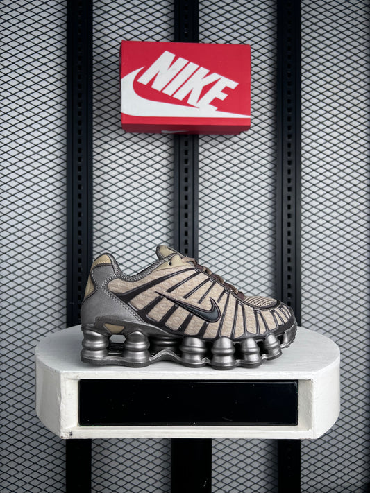 N Shox Special Edition Sneaker