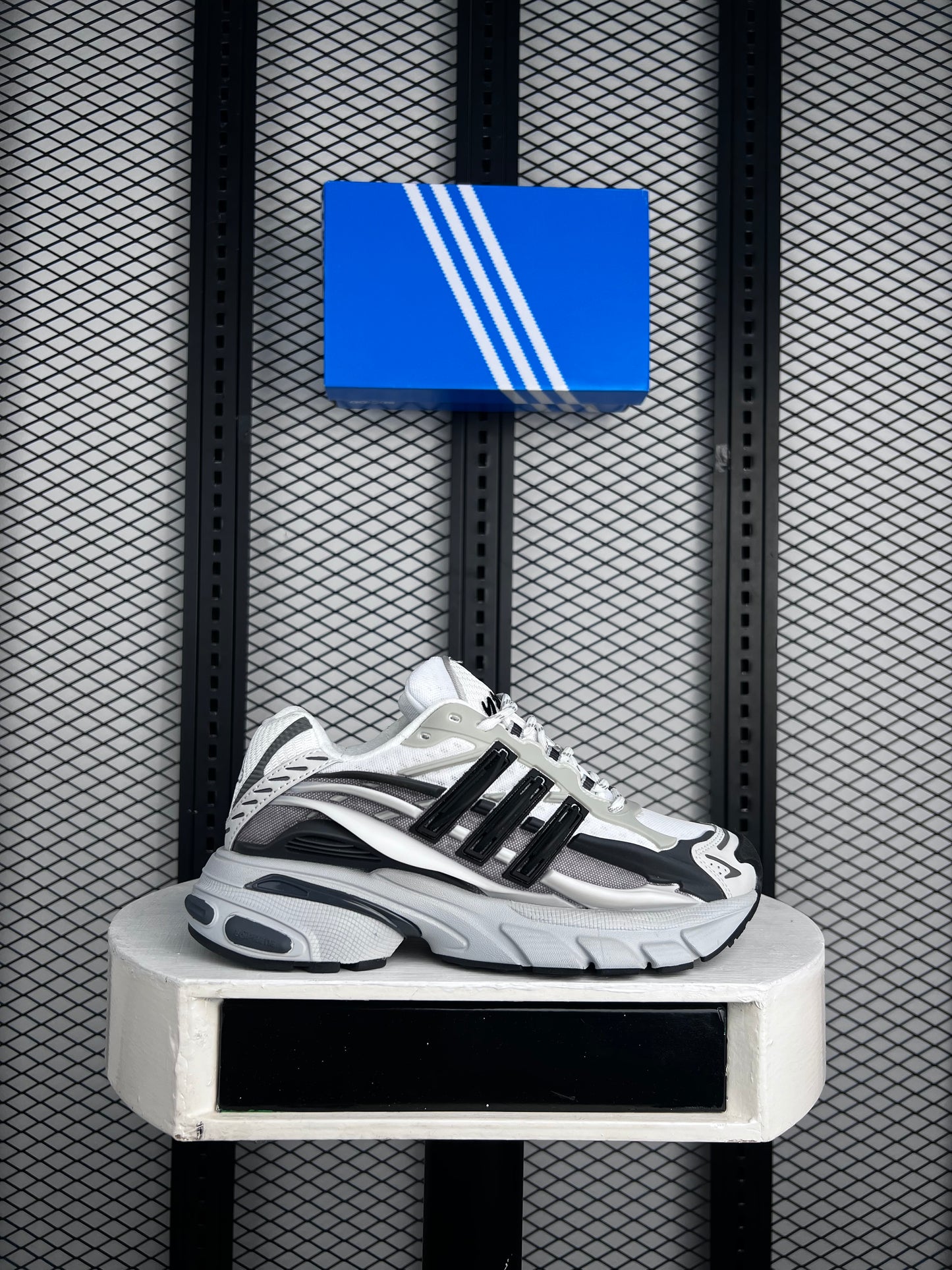 New Edition Sneaker