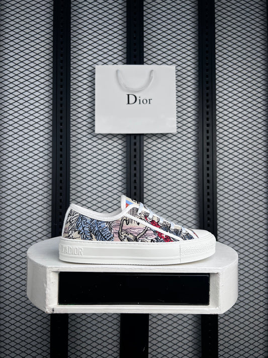 Ladies Luxury sneaker