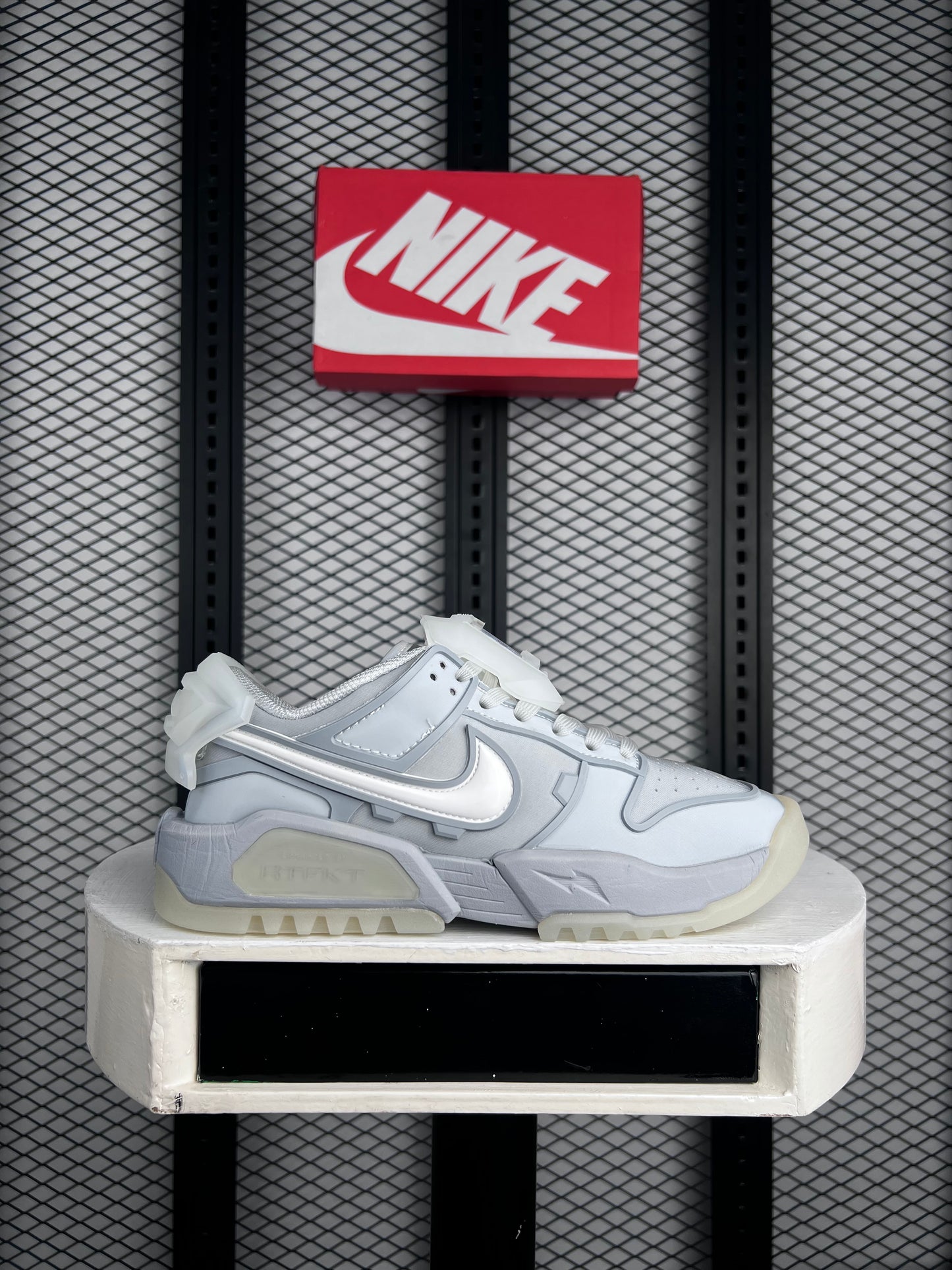 Special Edition Sneaker
