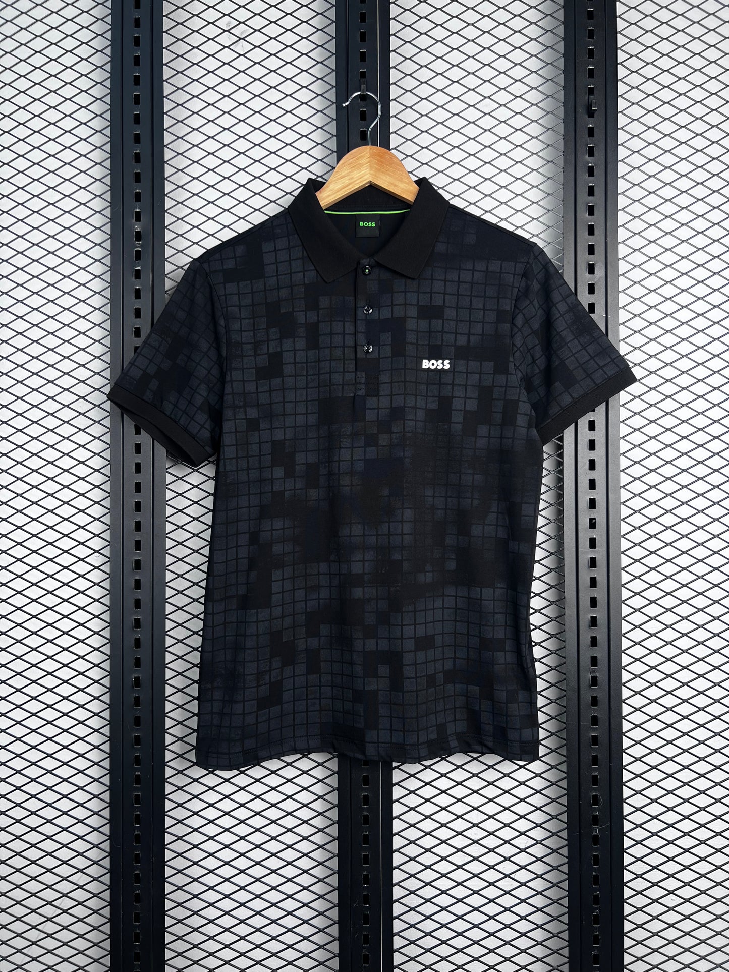 Men’s branded golf t-shirt