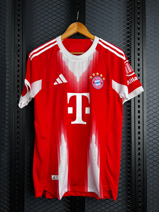 FC BAYERN MUNCHEN 2025/26 Home Jersey
