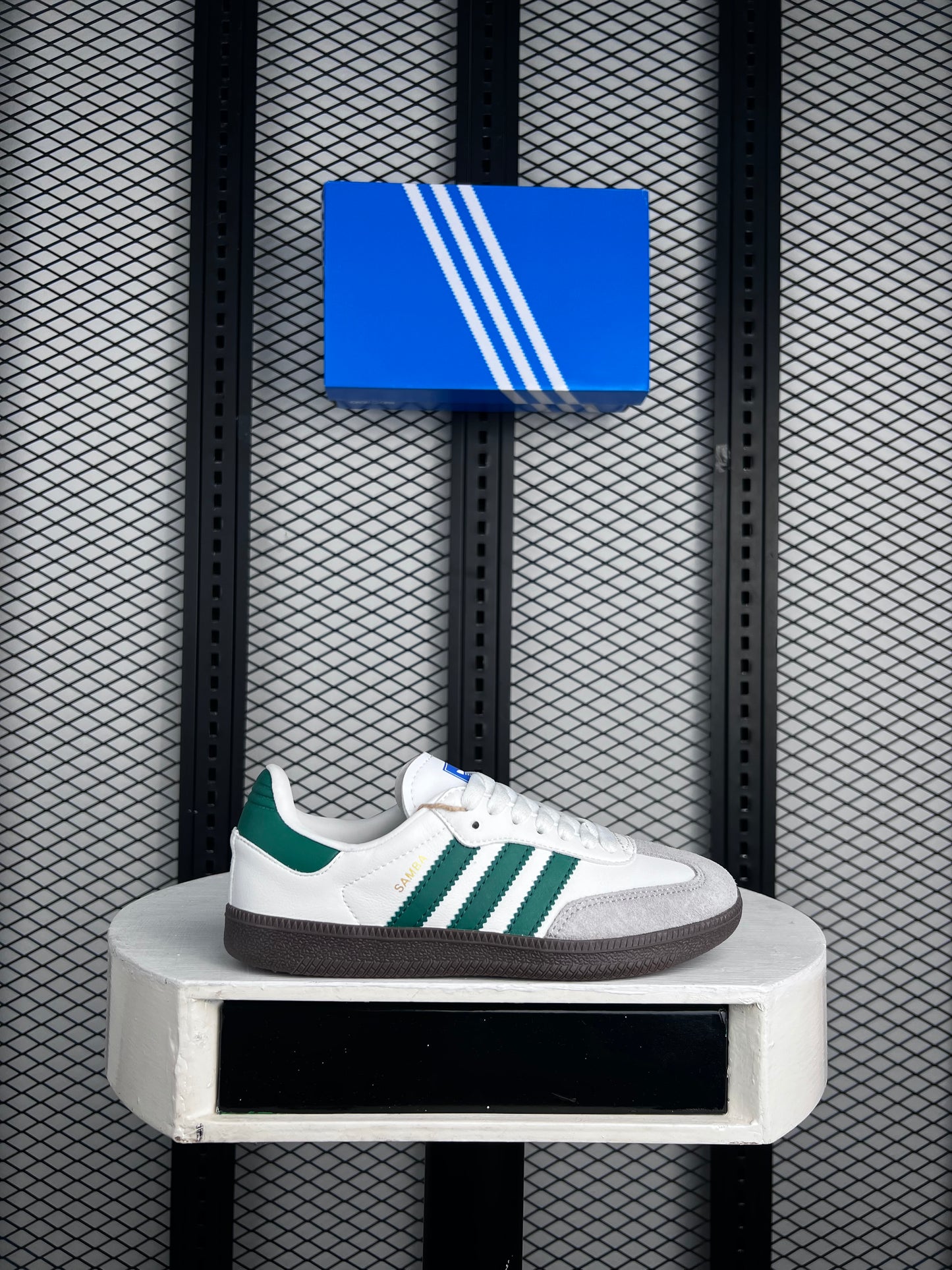 Special Edition sneaker