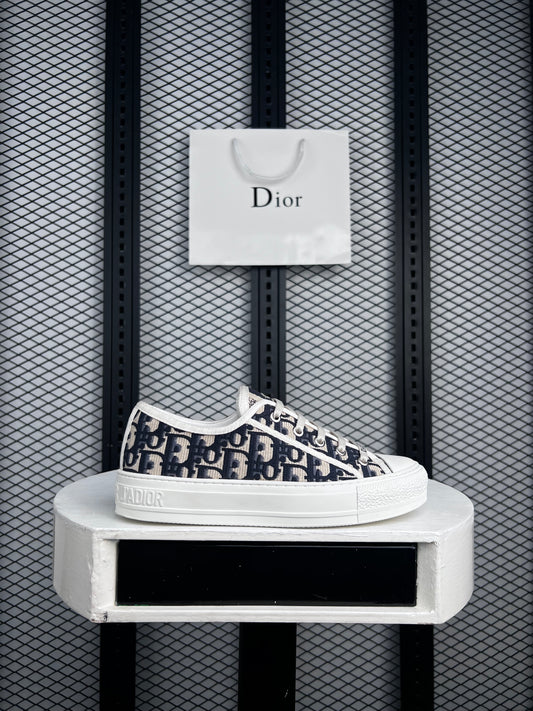 Ladies Luxury sneaker