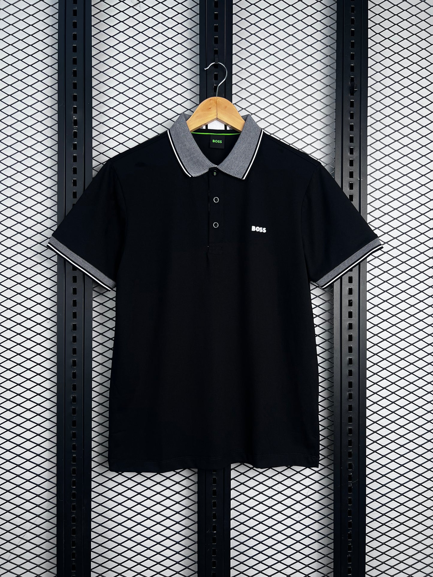Men’s branded golf t-shirt