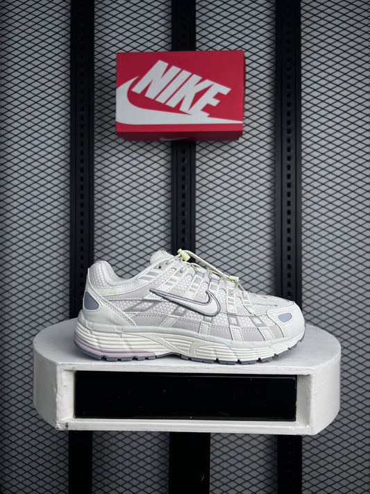 Ladies Luxury Sneaker