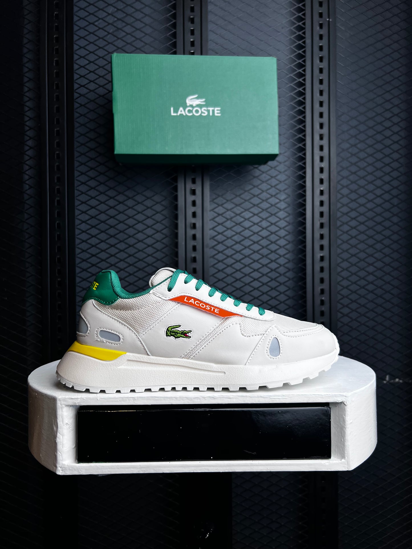 L Sneakers New Design