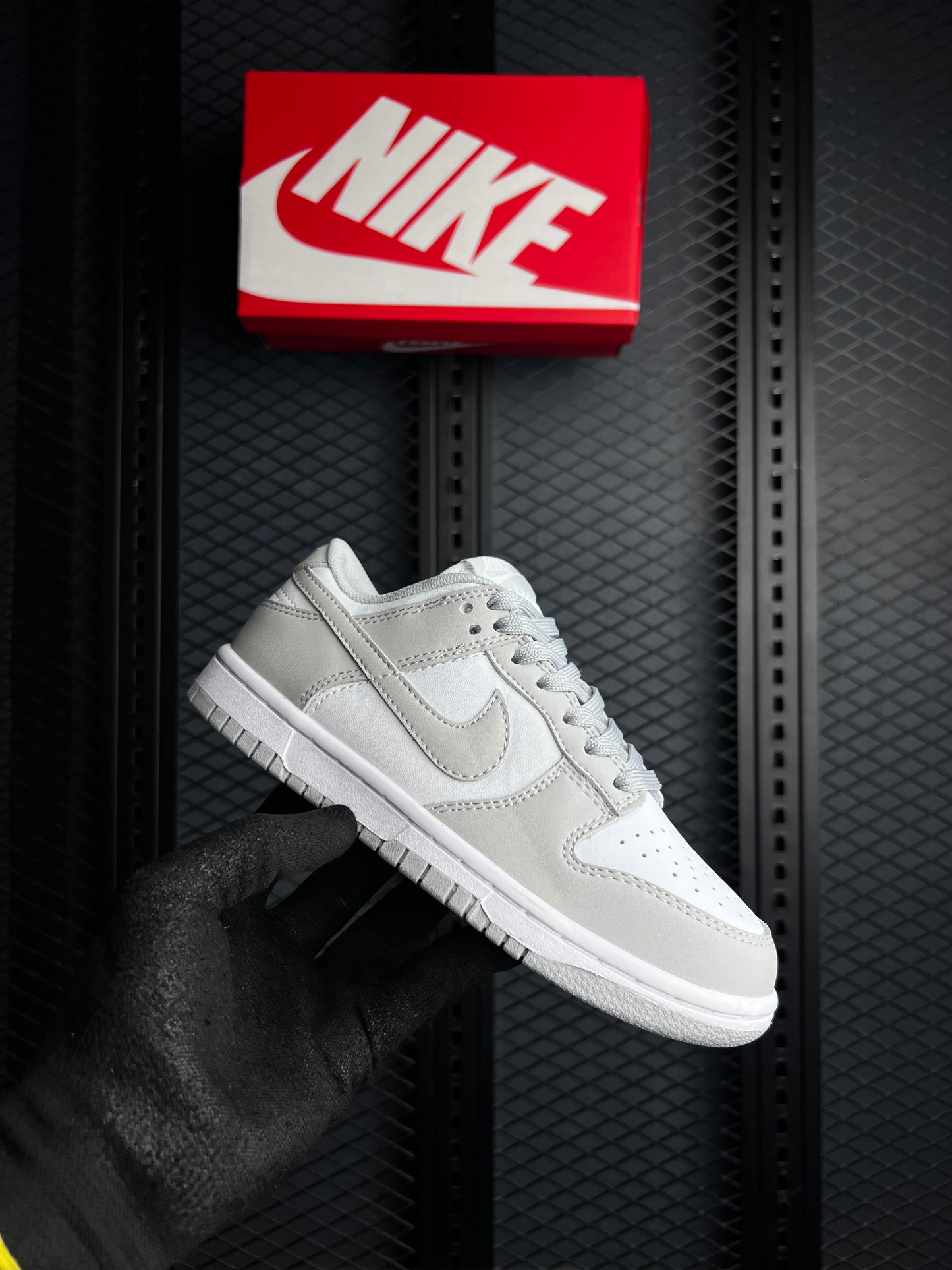 SB Lifestyle Sneakers