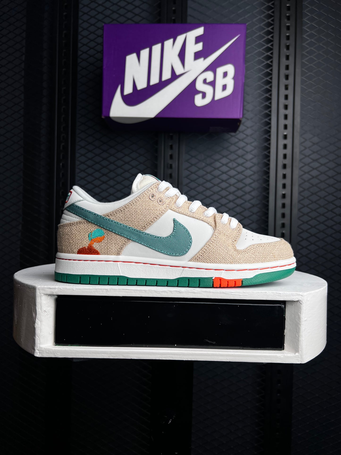 SB Dunk Low
